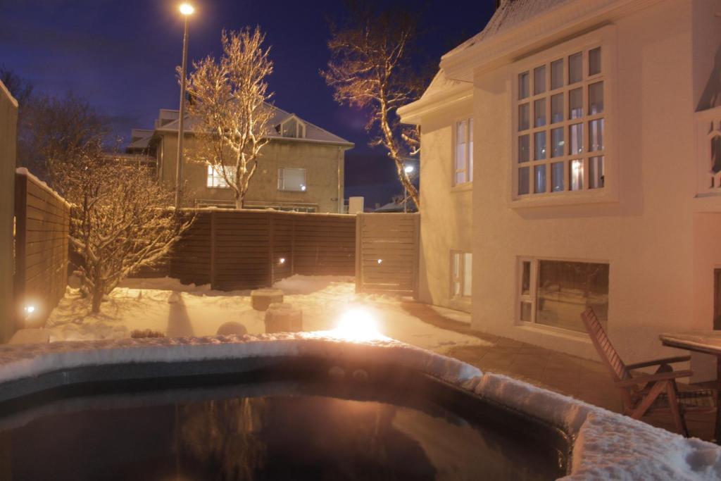 Town House Guesthouse Reykjavík Eksteriør billede